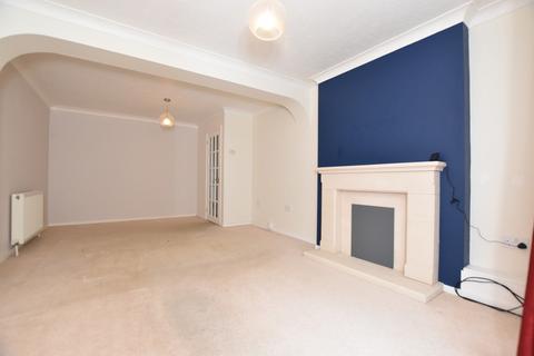 3 bedroom terraced house to rent, Knockholt Road, Margate