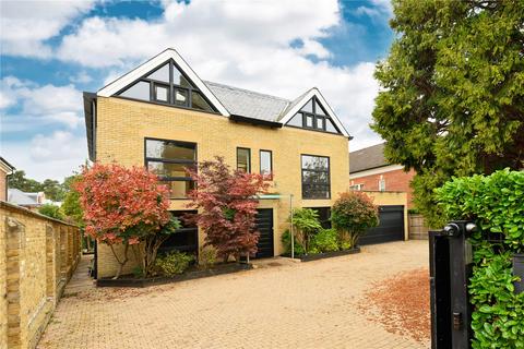 5 bedroom detached house to rent, Ellesmere Road, Weybridge, Surrey, KT13