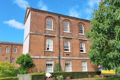 3 bedroom flat to rent, Exminster, Nr Exeter