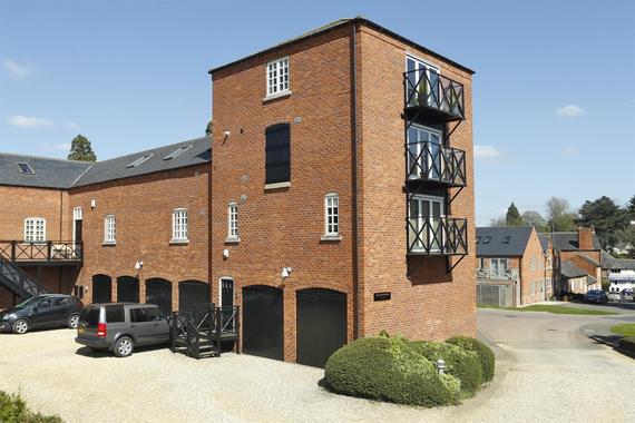 The Boathouse Union Wharf Market Harborough 3 Bed Apartment 525 000