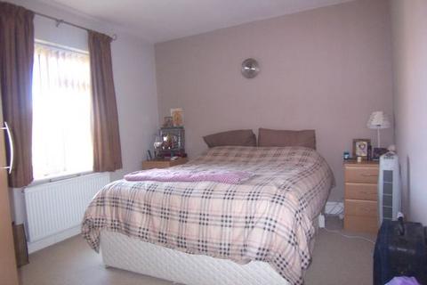 3 bedroom apartment to rent, Morecambe Gardens, Stanmore, HA7