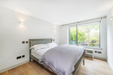 2 bedroom apartment for sale, Grange Road, Barnes, London, SW13