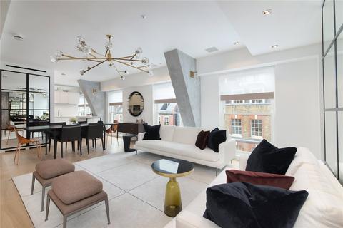 undefined, Essex Street, London, WC2R