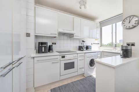 1 bedroom flat to rent, Quadrangle Tower, Cambridge Square, London