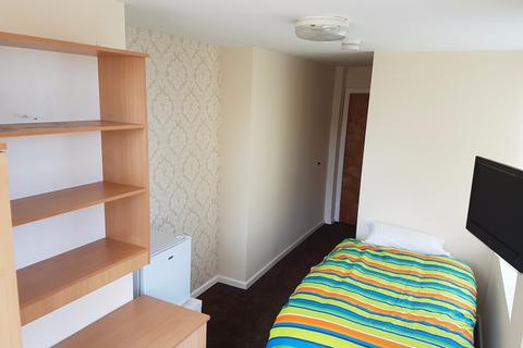 1 bedroom in a flat share to rent, Biscayne House, 16 Longside Lane (On Campus), Bradford, BD7