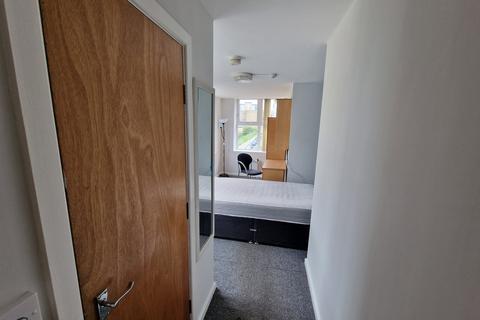 1 bedroom in a flat share to rent, Biscayne House, 16 Longside Lane (On Campus), Bradford, BD7