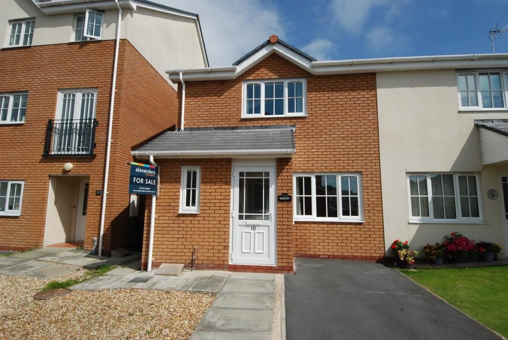 Clos Llanbadarn Fawr 2 bed semidetached house £195,000