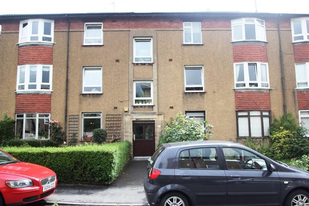 RIPON DRIVE, GLASGOW, G12 0DX 2 bed flat £650 pcm (£150 pw)