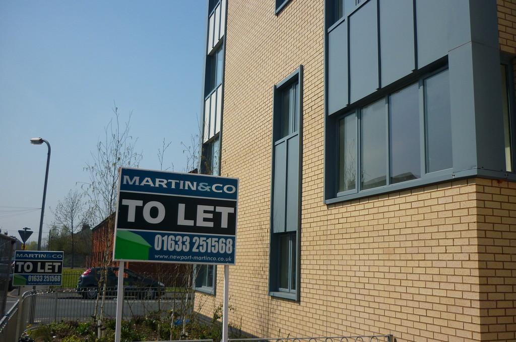 St Stephens Court, Newport 2 bed apartment £480 pcm (£111 pw)