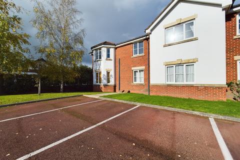 2 bedroom flat to rent, Rhuddlan Court, Saltney