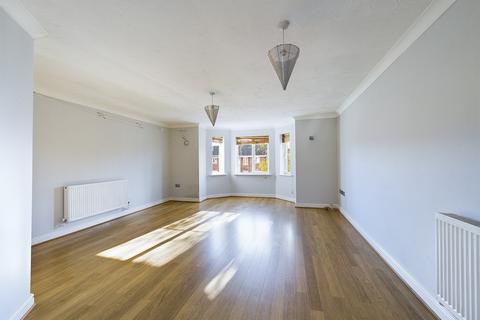 2 bedroom flat to rent, Rhuddlan Court, Saltney