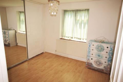 2 bedroom flat to rent, Cromwell House, Sydney Road, Muswell Hill, N10