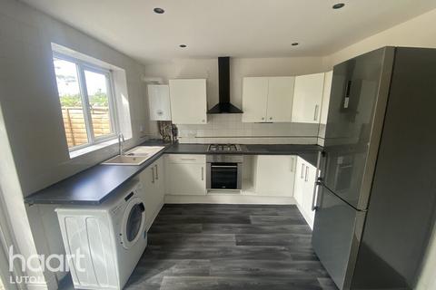 2 bedroom end of terrace house to rent, Putteridge Road, Luton
