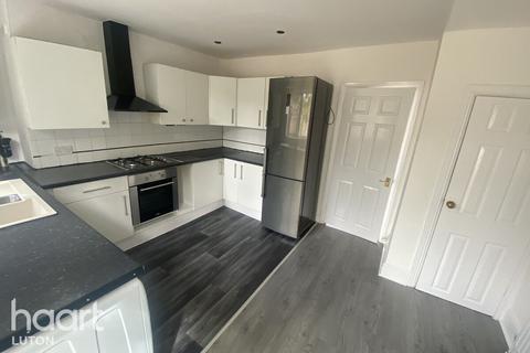 2 bedroom end of terrace house to rent, Putteridge Road, Luton
