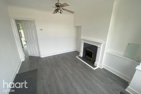 2 bedroom end of terrace house to rent, Putteridge Road, Luton