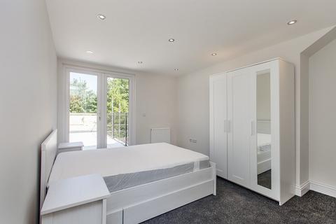 4 bedroom flat to rent, Sherriff Road, West Hampstead NW6