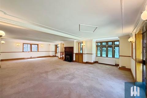 4 bedroom link detached house to rent, Birkby Road, Birkby, Huddersfield, West Yorkshire, HD2