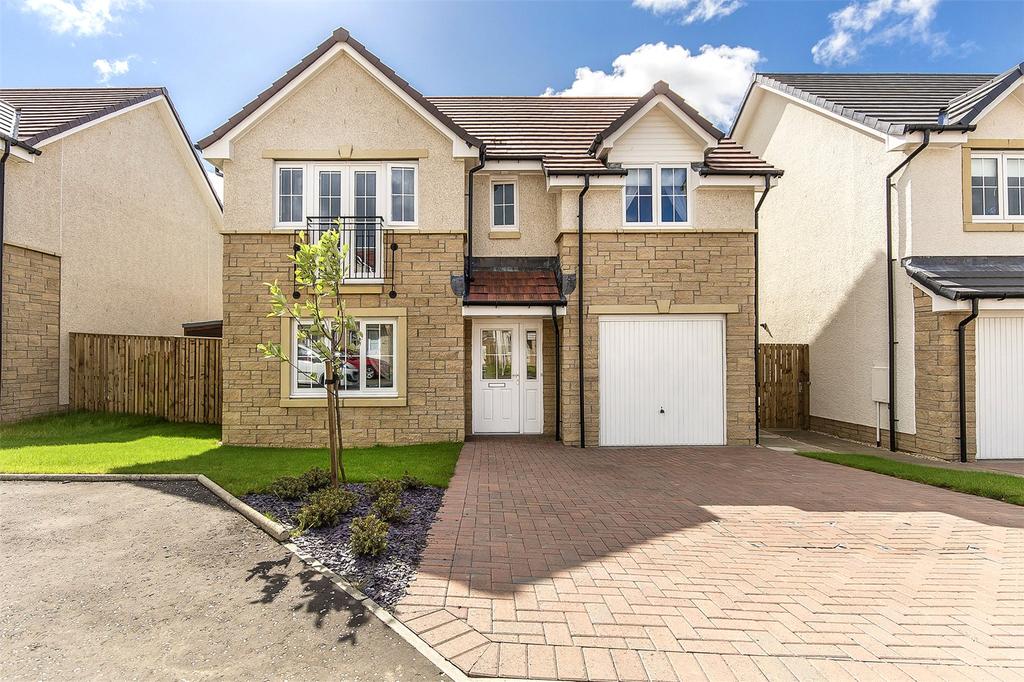 39 Hilton Road, Cowdenbeath, Fife, KY4 4 bed detached house £215,000