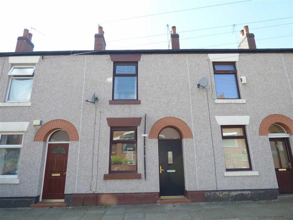 Clarendon Street, Rochdale, Lancashire, OL16 2 bed terraced house £54,950