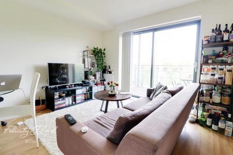 1 bedroom apartment to rent, Hamlets Way, London