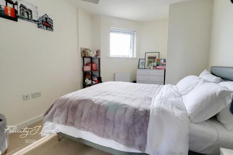 1 bedroom apartment to rent, Hamlets Way, London