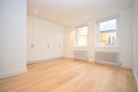 1 bedroom penthouse to rent, Neals Yard, Covent Garden, WC2H