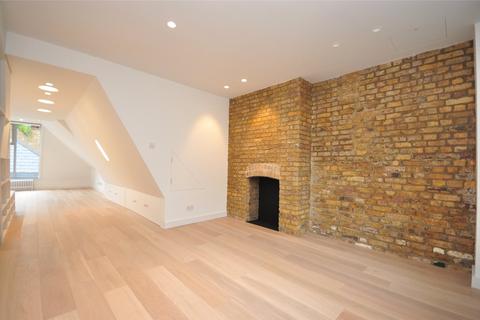 1 bedroom penthouse to rent, Neals Yard, Covent Garden, WC2H