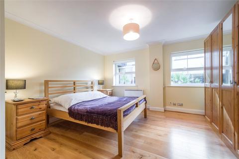 2 bedroom flat to rent, Aria House, 5-15 Newton Street, London