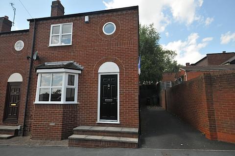2 bedroom semi-detached house to rent, QUARRY BANK - Chapel Street