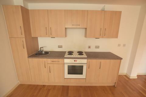 2 bedroom apartment to rent, Gateway South