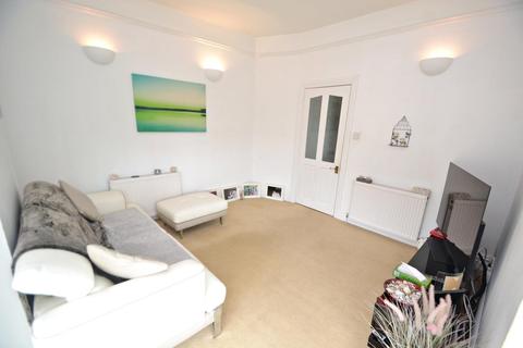 2 bedroom flat to rent - Lower Parkstone