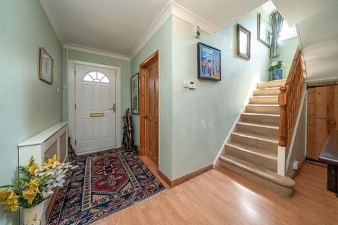 104 Chaul End Road, Caddington, Luton, LU1 4AS
