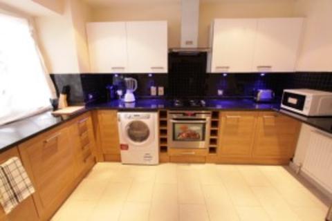 5 bedroom terraced house to rent - Bembridge Close, Off Willesden Lane, London NW6
