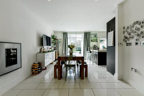 undefined, The Cloisters, Bridgeman Drive, Windsor, Berkshire, SL4