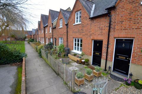 2 bedroom terraced house to rent, Prince Consort Cottages, Windsor