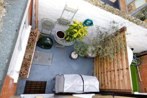2 bedroom terraced house to rent, Prince Consort Cottages, Windsor