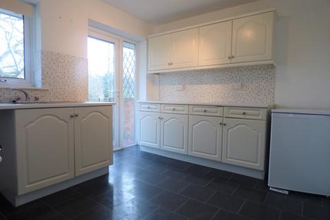 2 bedroom flat to rent, Topsham - Spacious and well presented top floor flat
