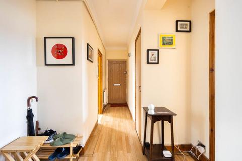 2 bedroom flat for sale, Clarion House, 330 Roman Road, Bow, London, E3