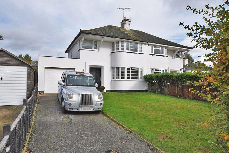 The Grove, Bearsted Maidstone ME14 3 bed semidetached house £530,000