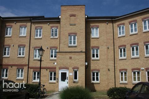 1 bedroom apartment to rent, Kidman Close, Romford