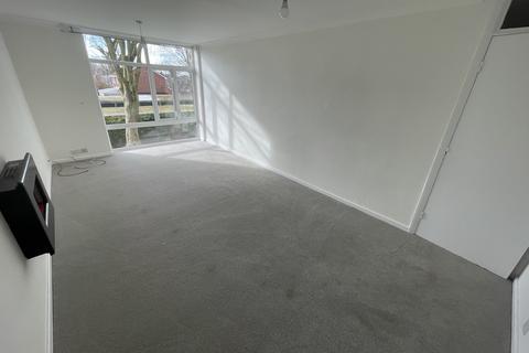 2 bedroom flat to rent, STOURBRIDGE - Beech Court