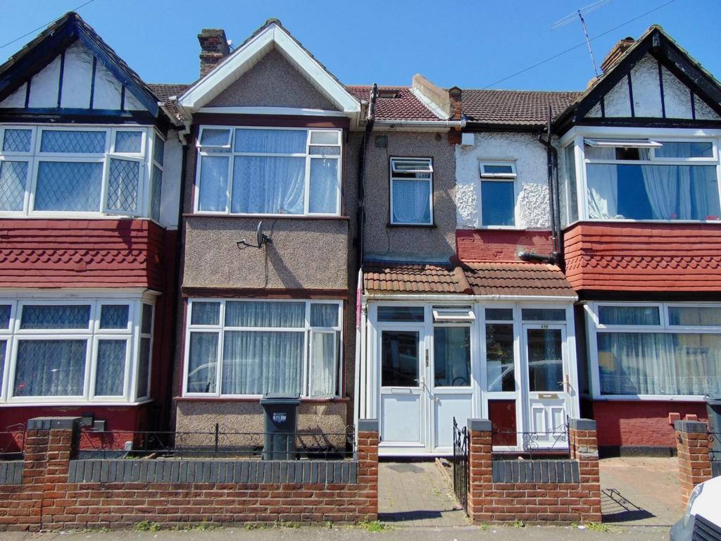 Cromwell Road, Hounslow, TW3 4 bed house £414,995