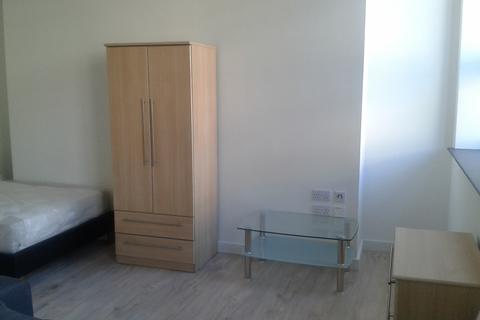 Studio to rent, 2 Mill Street, City Centre, Bradford, BD1