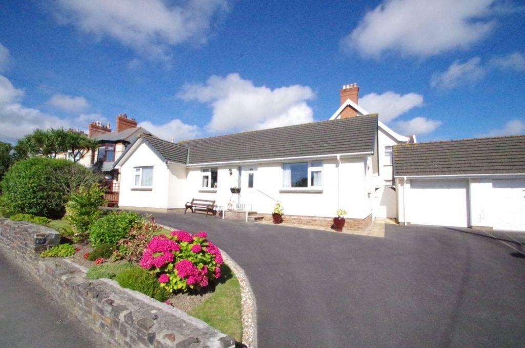 South Street, Braunton 3 bed detached bungalow £299,950
