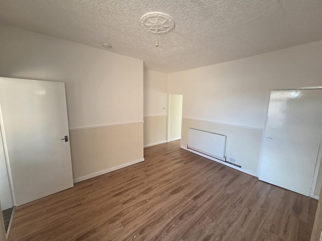 Apartment in Doncaster, South Yorkshire - View 4