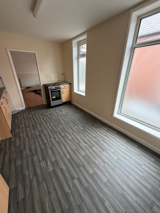 Apartment in Doncaster, South Yorkshire - View 5