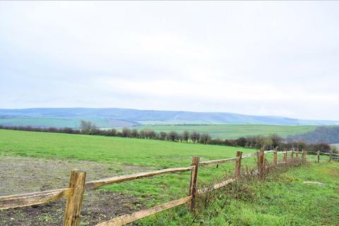 Equestrian property to rent, Lewes Old Racecourse, Lewes, East Sussex