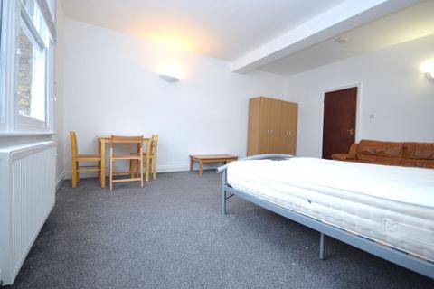 Studio to rent, Royal College Street, Camden, NW1 9QS