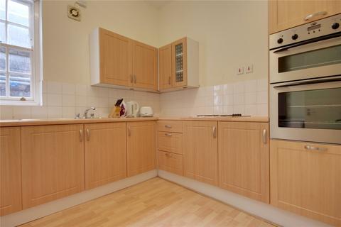 2 bedroom flat to rent, High Street,, Yarm,