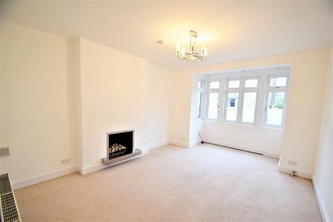 2 bedroom apartment to rent, Thornton Avenue, Chiswick